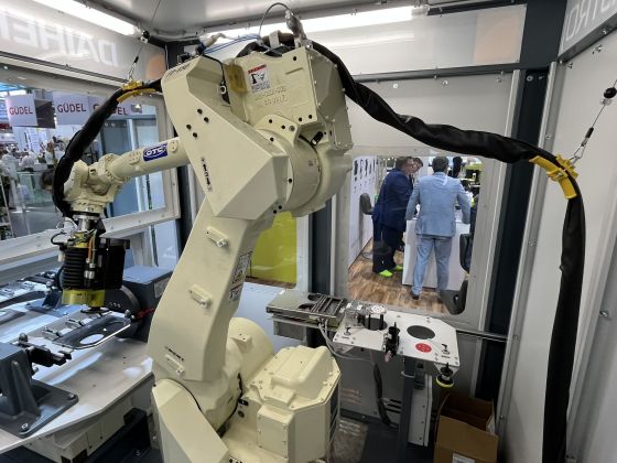 Ferrobotics AAK